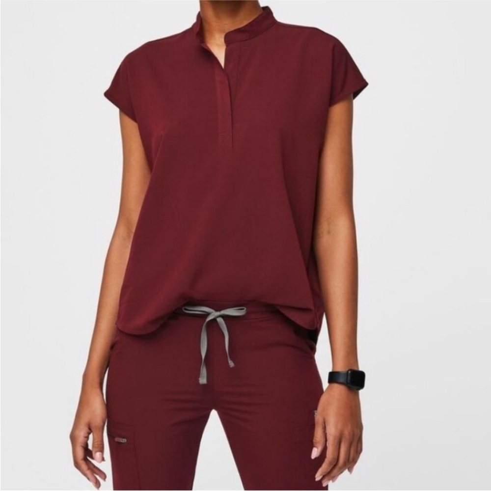 Figs Rafaela Technical Collections Oversized Scrub Top Maroon Large NWT - Picture 1 of 10